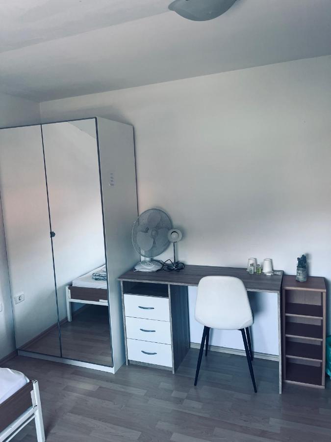 Rooms Busija Изола Экстерьер фото